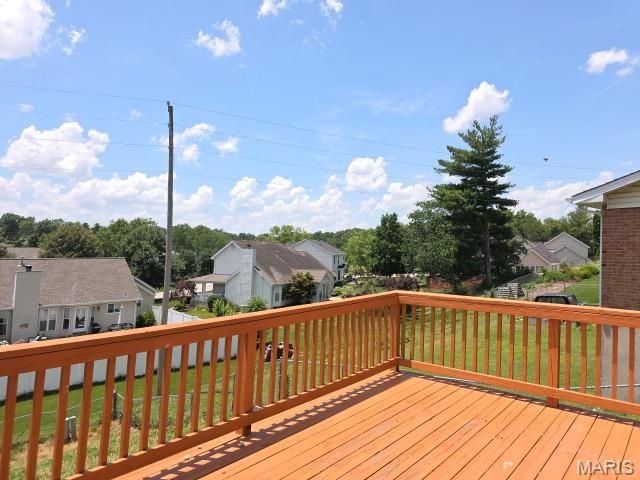 17 Stonehenge Court, St Charles, MO 63303
