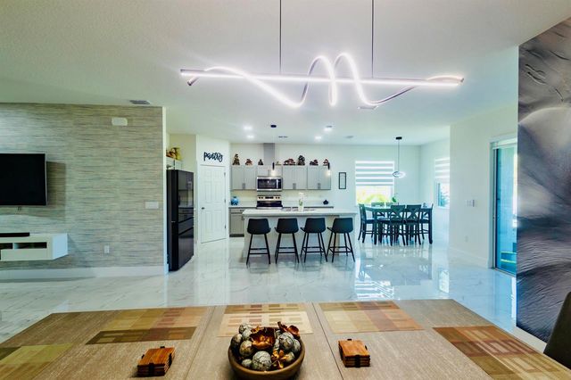 2149 SW Susset Lane, Port St. Lucie, FL 34953