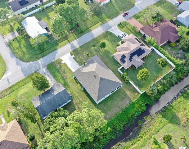 2149 SW Susset Lane, Port St. Lucie, FL 34953