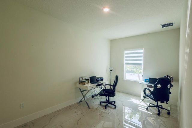 2149 SW Susset Lane, Port St. Lucie, FL 34953