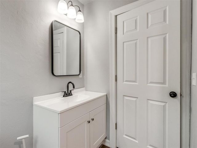 2405 NW 38th Street, Oklahoma City, OK 73112