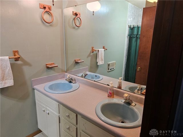 3647 N Lakeshore Drive, New Jasper Twp, OH 45335