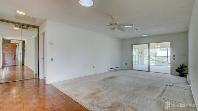 370-B Duranta Plaza, Monroe, NJ 08831