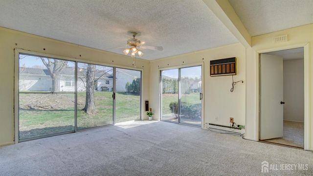 370-B Duranta Plaza, Monroe, NJ 08831