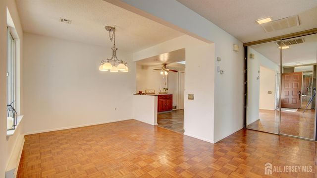 370-B Duranta Plaza, Monroe, NJ 08831