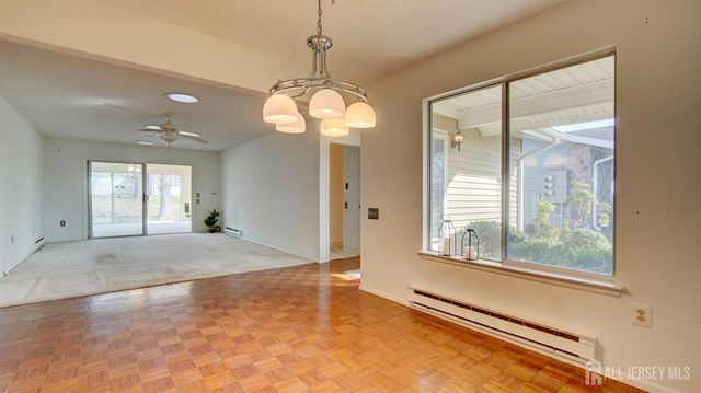 370-B Duranta Plaza, Monroe, NJ 08831