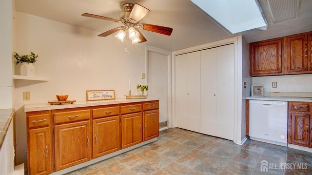 370-B Duranta Plaza, Monroe, NJ 08831