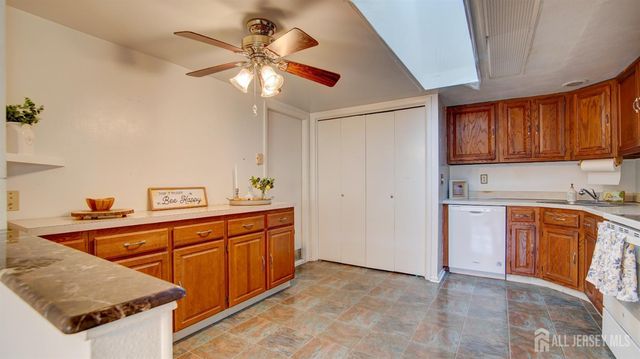 370-B Duranta Plaza, Monroe, NJ 08831