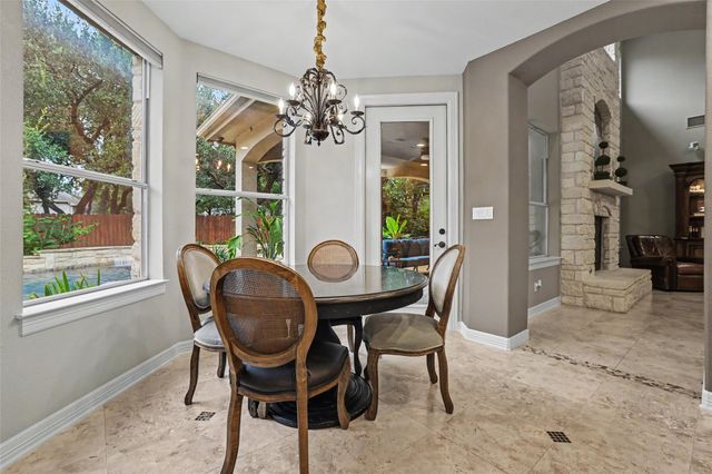 507 Champions DR, Georgetown, TX 78628