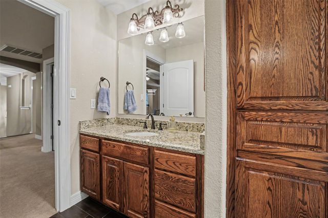 507 Champions DR, Georgetown, TX 78628