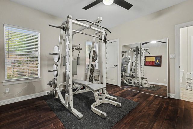 507 Champions DR, Georgetown, TX 78628