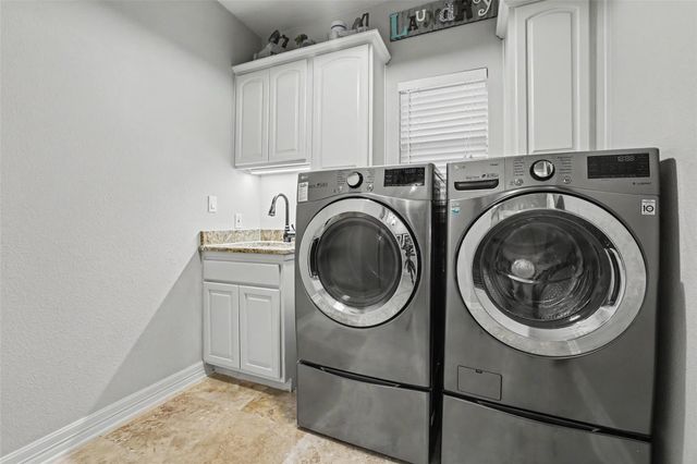 507 Champions DR, Georgetown, TX 78628