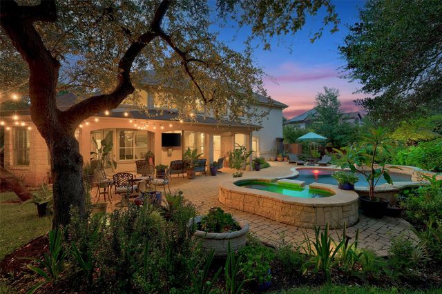 507 Champions DR, Georgetown, TX 78628