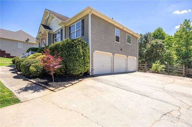 227 Dunleith Drive, Dallas, GA 30132