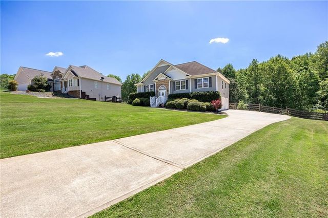 227 Dunleith Drive, Dallas, GA 30132