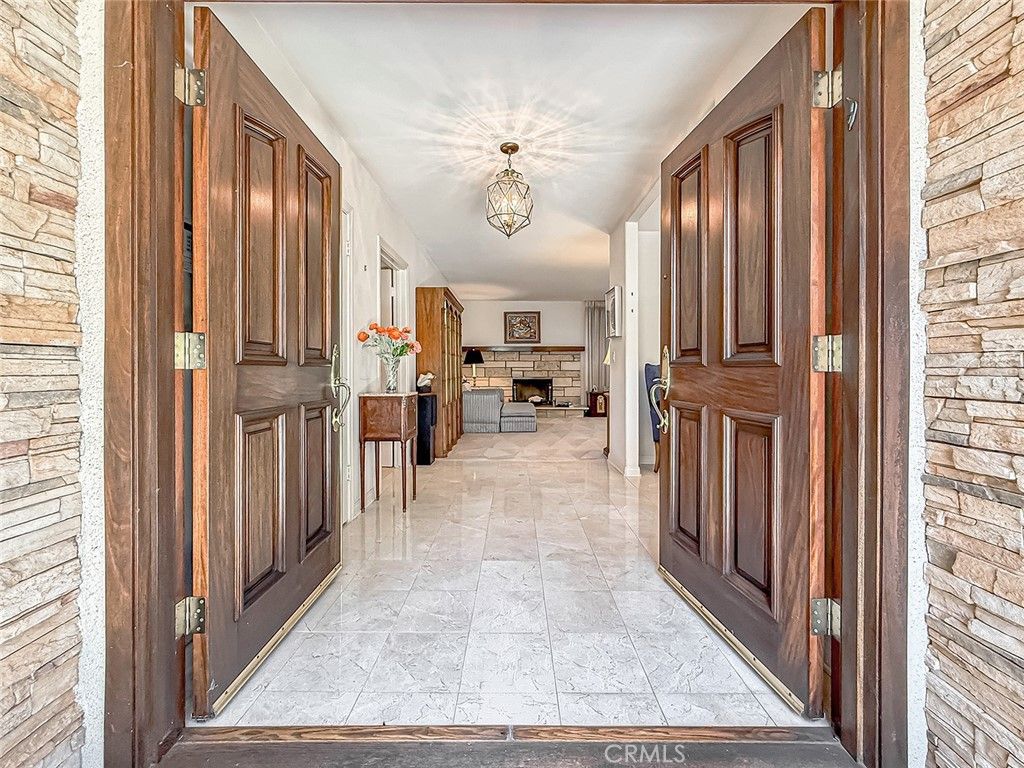 9525 Encino, Northridge, CA 91325 — photo 5