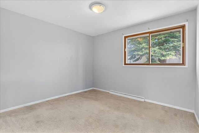 6202 N Winston Dr, Spokane, WA 99205