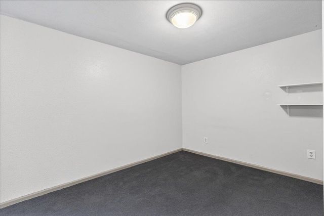 6202 N Winston Dr, Spokane, WA 99205