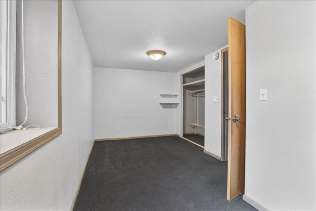 6202 N Winston Dr, Spokane, WA 99205