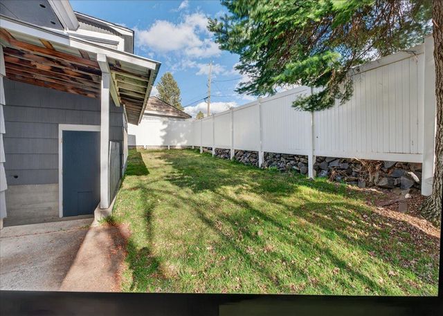 6202 N Winston Dr, Spokane, WA 99205