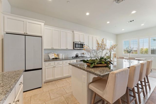 10325 Ensemble Way, Elk Grove, CA 95757