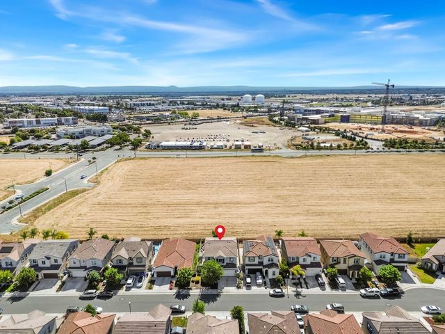 10325 Ensemble Way, Elk Grove, CA 95757