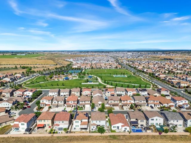 10325 Ensemble Way, Elk Grove, CA 95757