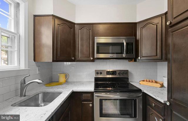 982 N ROYAL ST, Alexandria, VA 22314