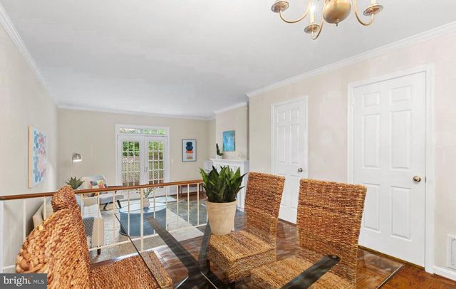 982 N ROYAL ST, Alexandria, VA 22314