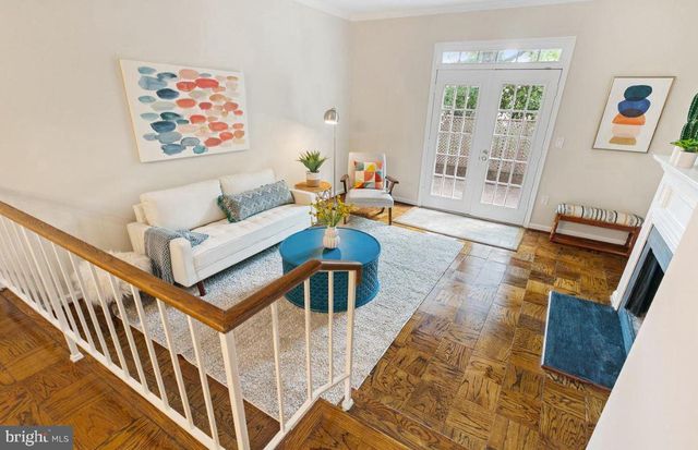 982 N ROYAL ST, Alexandria, VA 22314