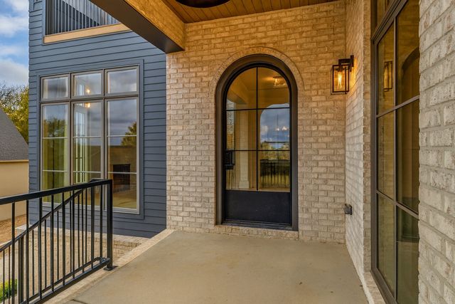 459 Franklin Rd, Franklin, TN 37069