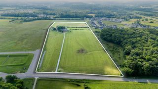 6286 Cox Rd, Arrington, TN 37014