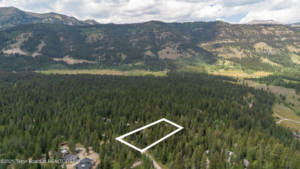 6255 W HECK-OF-A-HILL Road, Wilson, WY 83014 photo 26