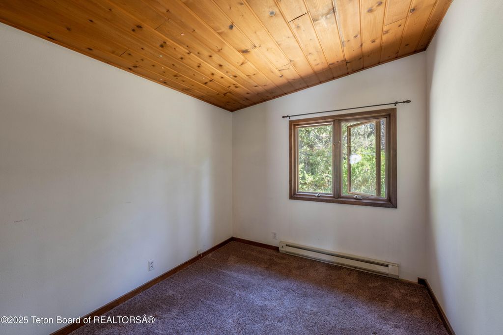 6255 W HECK-OF-A-HILL Road, Wilson, WY 83014 photo 4