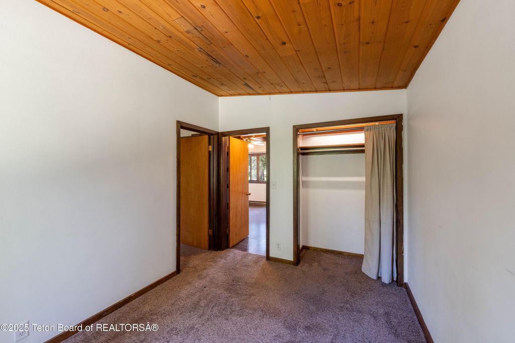 6255 W HECK-OF-A-HILL Road, Wilson, WY 83014 photo 5