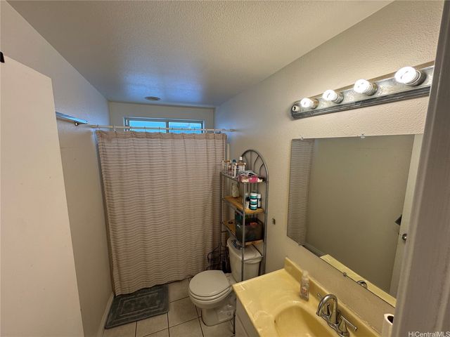 1541 Palolo Avenue A, Honolulu, HI 96816