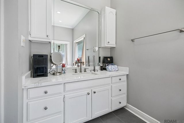 1201 Mills Pointe Dr, Zachary, LA 70791