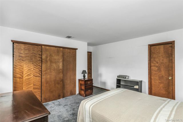 82 Donna Drive, Baiting Hollow, NY 11933