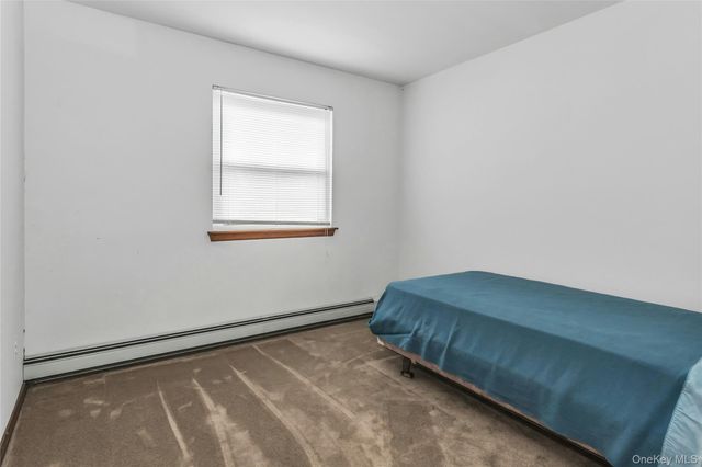 82 Donna Drive, Baiting Hollow, NY 11933