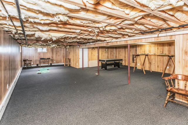 82 Donna Drive, Baiting Hollow, NY 11933