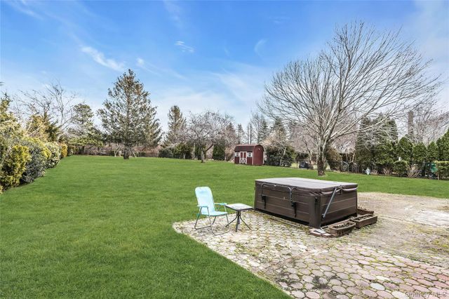 82 Donna Drive, Baiting Hollow, NY 11933