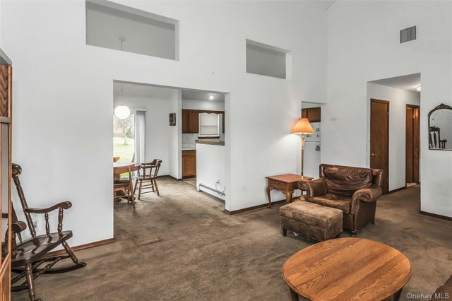 82 Donna Drive, Baiting Hollow, NY 11933