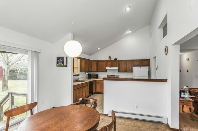 82 Donna Drive, Baiting Hollow, NY 11933