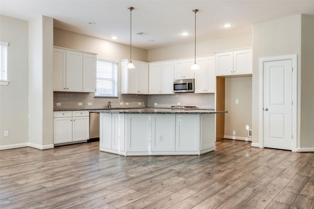 225 Catoti Cay Court, Conroe, TX 77304