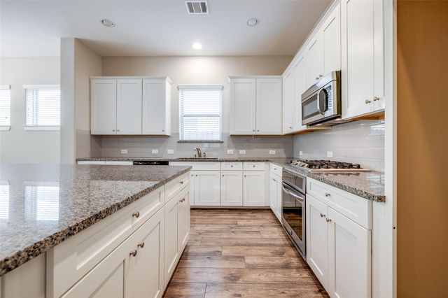 225 Catoti Cay Court, Conroe, TX 77304