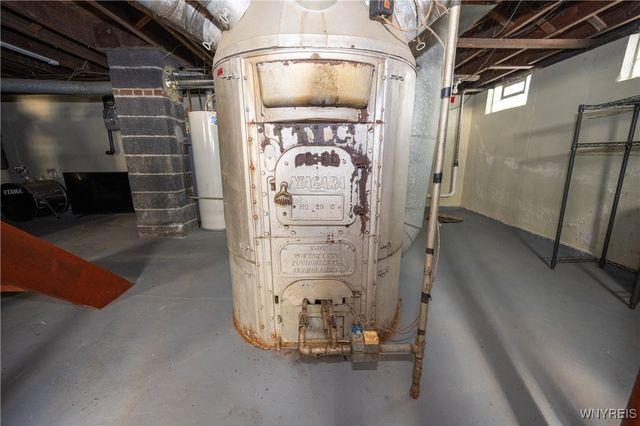 91 Hollywood Avenue, Buffalo, NY 14220