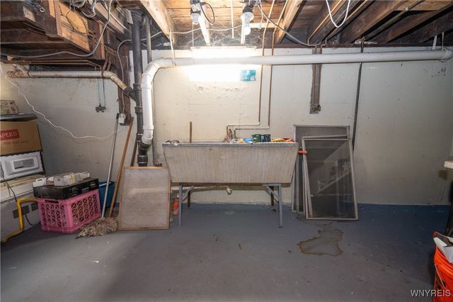 91 Hollywood Avenue, Buffalo, NY 14220