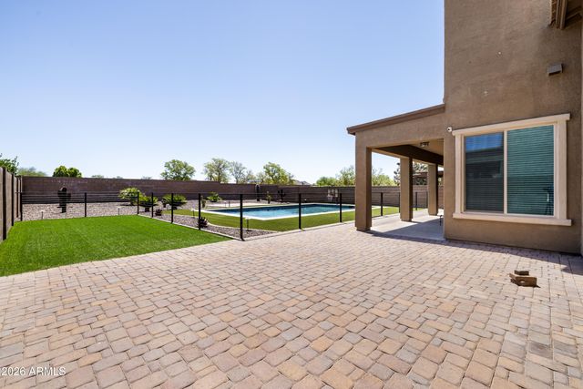 25273 N 69TH Avenue, Peoria, AZ 85383
