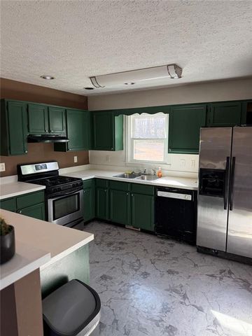 51 White Path Drive, Hiram, GA 30141