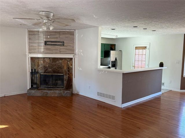 51 White Path Drive, Hiram, GA 30141